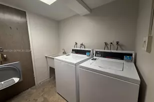 2899 Collins Ave, Miami Beach, FL 33140 - Photo 32
