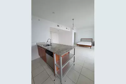 185 SW 7th St #3500, Miami, FL 33130 - Photo 10
