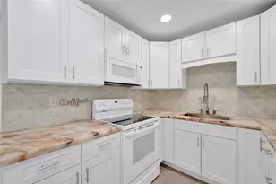 5701 SW 37th St, Davie, FL 33314 - Photo 22