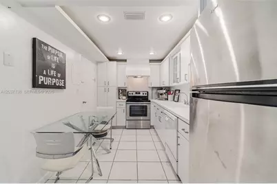 5001 Collins Ave #6E, Miami Beach, FL 33140 - Photo 18