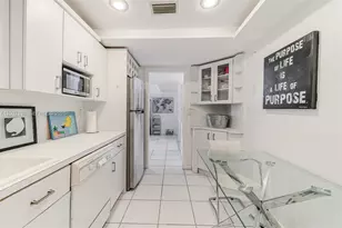 5001 Collins Ave, Miami Beach, FL 33140 - Photo 20