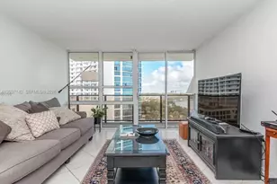 600 NE 36th St, Miami, FL 33137 - Photo 4