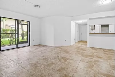 907 NE 199th St #106, Miami, FL 33179 - Photo 6