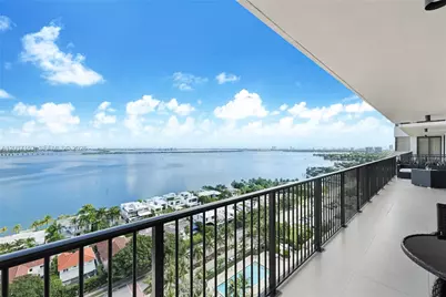 1000 Venetian Way #1902, Miami, FL 33139 - Photo 1