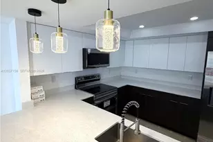 520 Brickell Key Dr, Miami, FL 33131 - Photo 18