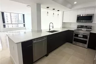 520 Brickell Key Dr, Miami, FL 33131 - Photo 10