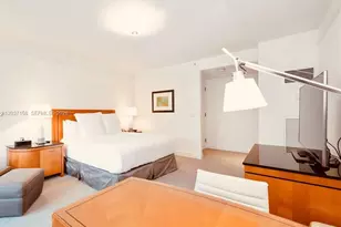 1435 Brickell Ave, Miami, FL 33131 - Photo 10