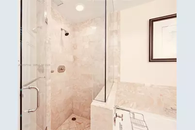 1435 Brickell Ave #3412, Miami, FL 33131 - Photo 14