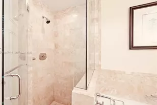 1435 Brickell Ave, Miami, FL 33131 - Photo 14