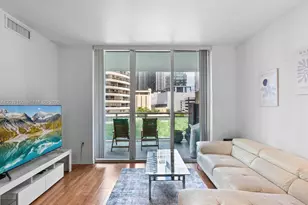 950 Brickell Bay Dr, Miami, FL 33131 - Photo 2