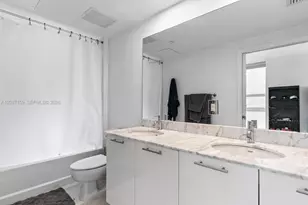 950 Brickell Bay Dr, Miami, FL 33131 - Photo 18