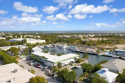 5301 Ocean Ter #1, Marathon, FL 33050 - Photo 2
