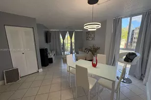 7035 NW 186th St, Hialeah, FL 33015 - Photo 2