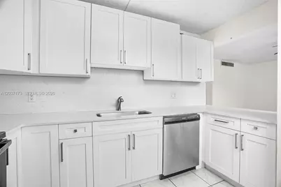 9480 Tangerine Pl #101, Davie, FL 33324 - Photo 10