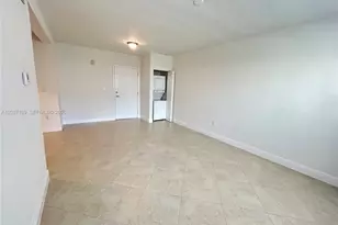 2880 Pine Tree Dr, Miami Beach, FL 33140 - Photo 4