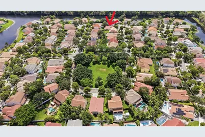 110 Cameron Ct, Weston, FL 33326 - Photo 6