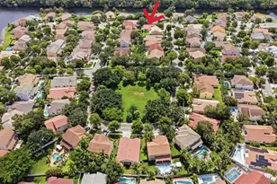 110 Cameron Ct, Weston, FL 33326 - Photo 6