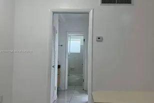 7505 SW 82nd St, Miami, FL 33143 - Photo 12