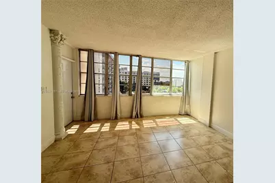 2025 NE 164th St #507, North Miami Beach, FL 33162 - Photo 2