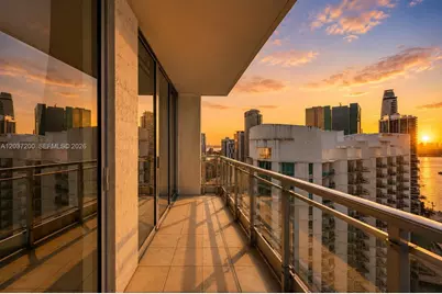 90 SW 3rd St #4303, Miami, FL 33130 - Photo 4