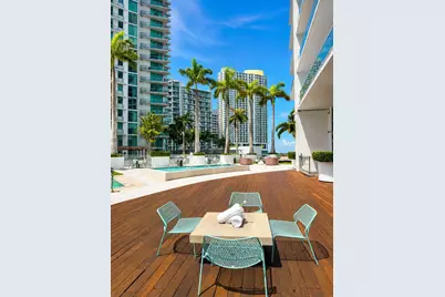90 SW 3rd St #4303, Miami, FL 33130 - Photo 32