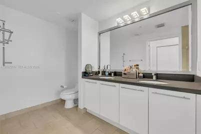 90 SW 3rd St #4303, Miami, FL 33130 - Photo 20