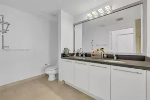 90 SW 3rd St, Miami, FL 33130 - Photo 20