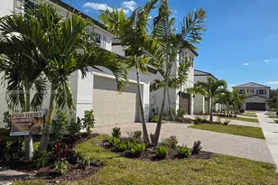 2741 SE 24th Ct, Homestead, FL 33035 - Photo 4