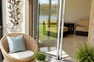 901 SW 141st Ave, Pembroke Pines, FL 33027 - Photo 14