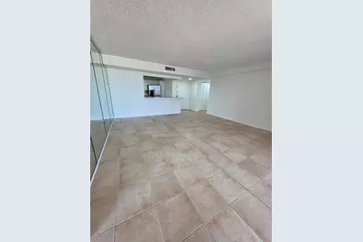 13499 Biscayne Blvd #706, North Miami, FL 33181 - Photo 2