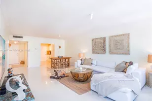 5401 Collins Ave, Miami Beach, FL 33140 - Photo 6