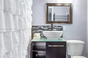 316 NW 29th St, Wilton Manors, FL 33311 - Photo 10