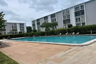 8610 N Sherman Cir, Miramar, FL 33025 - Photo 14