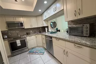 1965 S Ocean Blvd, Lauderdale by the Sea, FL 33062 - Photo 8
