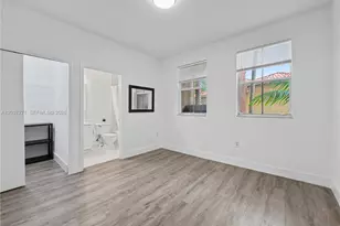 10573 SW 6th St, Pembroke Pines, FL 33025 - Photo 12