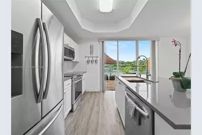 10573 SW 6th St #1206, Pembroke Pines, FL 33025 - Photo 8