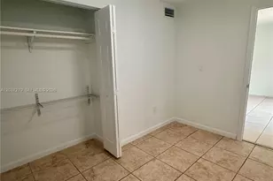 9360 Fontainebleau Blvd, Miami, FL 33172 - Photo 14