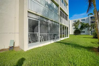 1024 SE 3rd Ave #102, Dania Beach, FL 33004 - Photo 18