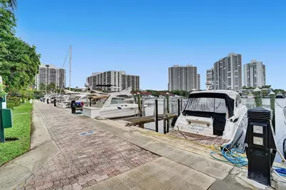 3545 Magellan Cir #358-5, Aventura, FL 33180 - Photo 10