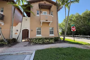 625 SW 146th Terrace, Pembroke Pines, FL 33027 - Photo 2