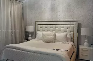 200 Biscayne Boulevar Way, Miami, FL 33131 - Photo 8