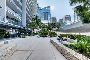 68 SE 6th St, Miami, FL 33131 - Photo 36
