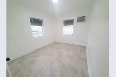1990 NE 181st St, North Miami Beach, FL 33162 - Photo 12