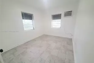 1990 NE 181st St, North Miami Beach, FL 33162 - Photo 12