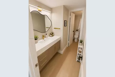 220 Washington Ave #5C, Miami Beach, FL 33139 - Photo 8