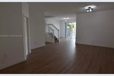 7848 NW 114th Path #7848, Doral, FL 33178 - Photo 2
