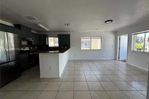 7012 NW 6th Ct, Miami, FL 33150 - Photo 2