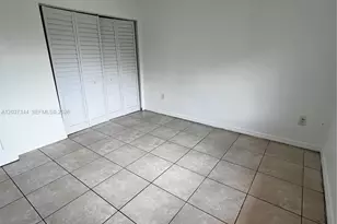 7012 NW 6th Ct, Miami, FL 33150 - Photo 8