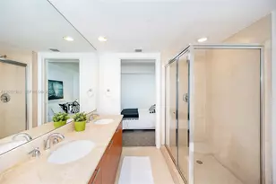 50 Biscayne Blvd, Miami, FL 33132 - Photo 18