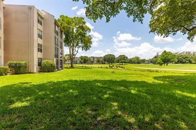 9495 Evergreen Pl #103, Davie, FL 33324 - Photo 26